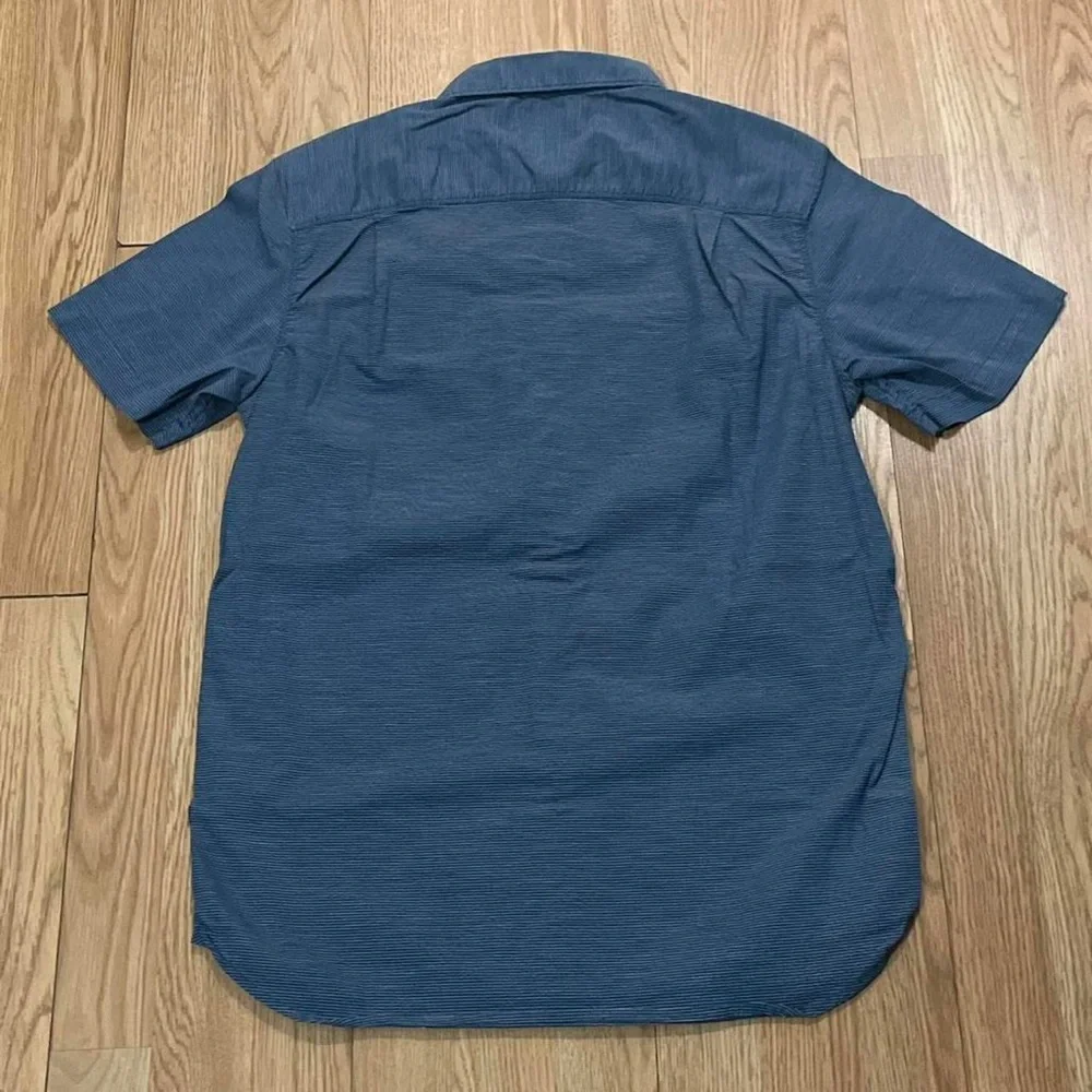 The North Face Men’s Short Sleeve Button Down Shirt Small Blue Striped Pocket
